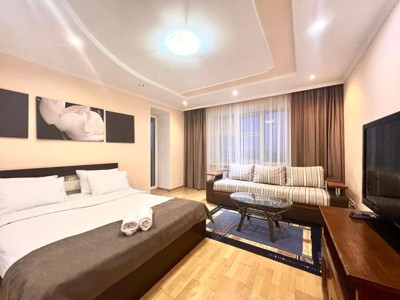 Апартаменти Ternopil Ngoại thất bức ảnh