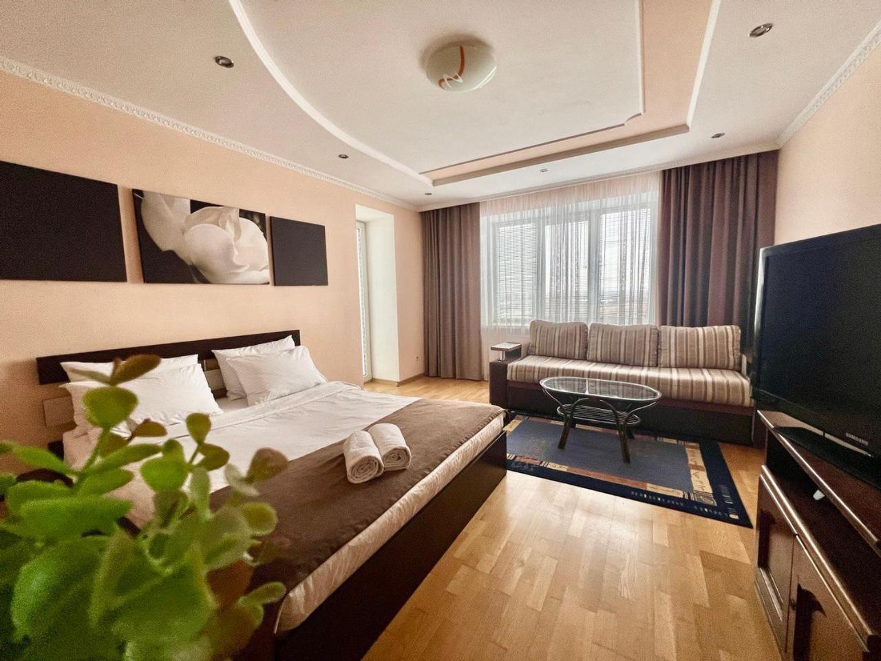 Апартаменти Ternopil Ngoại thất bức ảnh